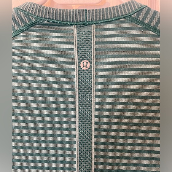 Lululemon Swiftly Tech Long Sleeve - Picture 7 of 8